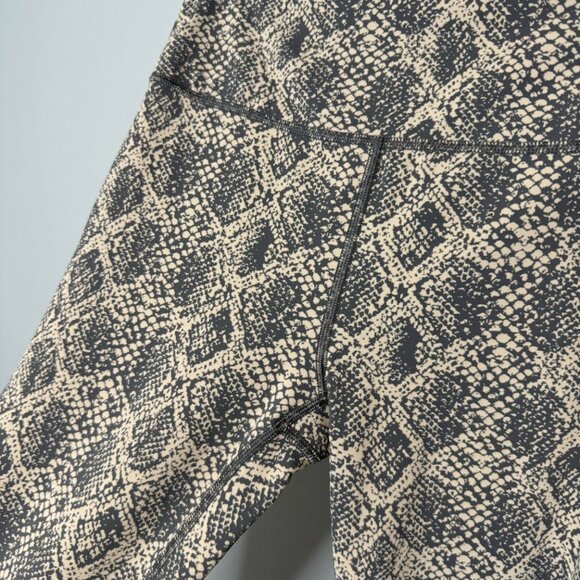 ATHLETA ultimate stash 7/8 pocket tight size XS - Picture 5 of 8